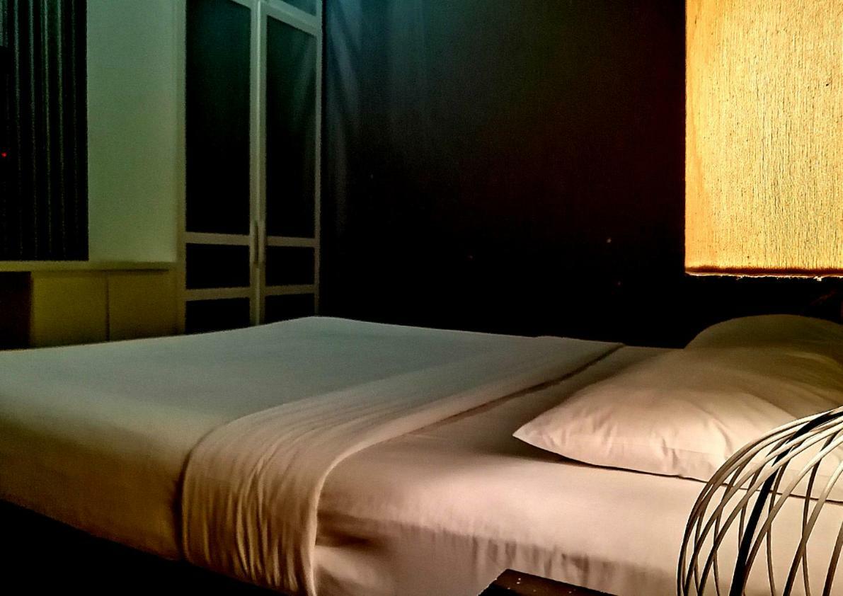 הו צ'י מין סיטי Aha Friday Hotel Le Hong Phong חדר תמונה